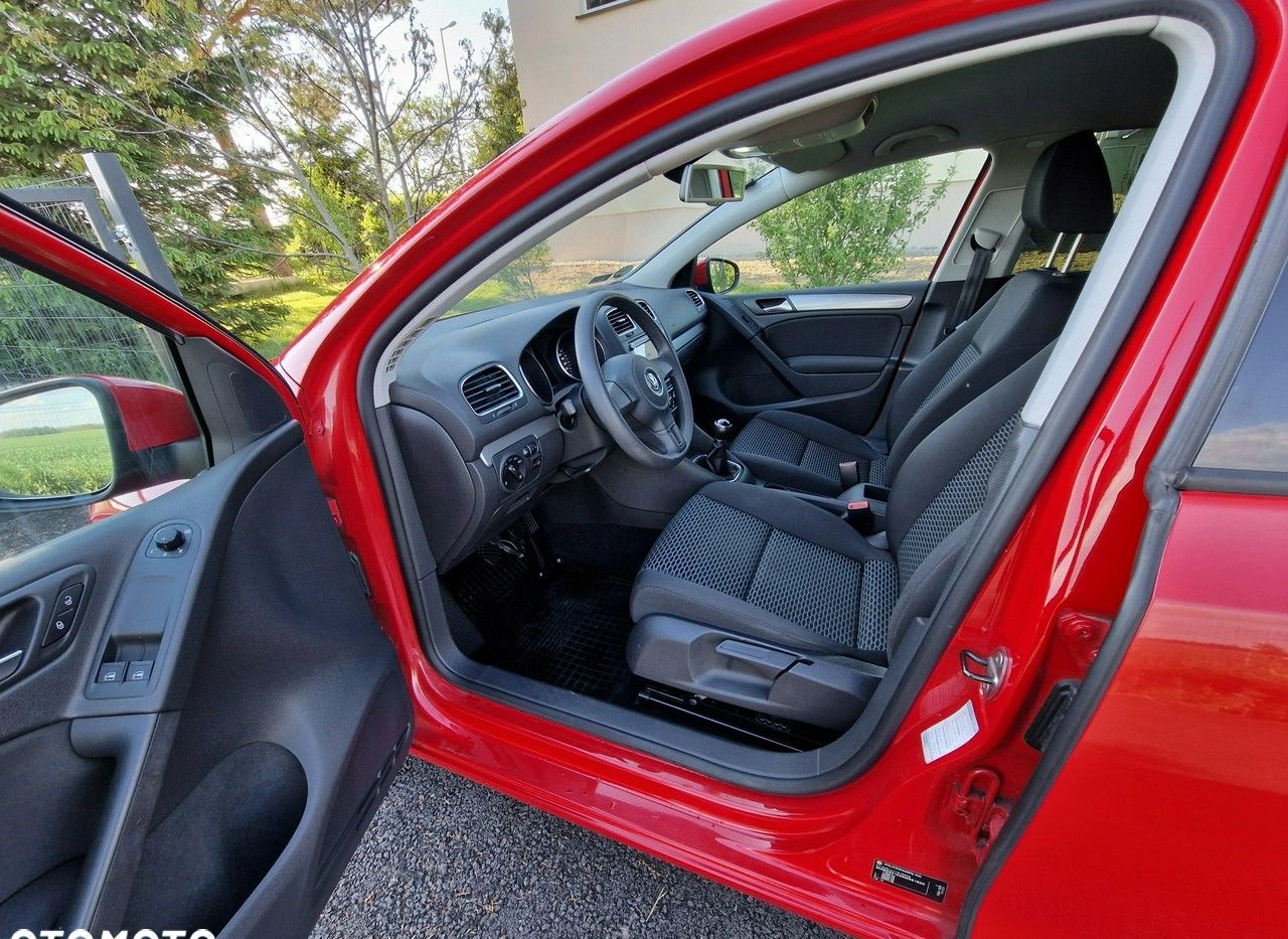Volkswagen Golf cena 23990 przebieg: 178000, rok produkcji 2009 z Zawadzkie małe 781